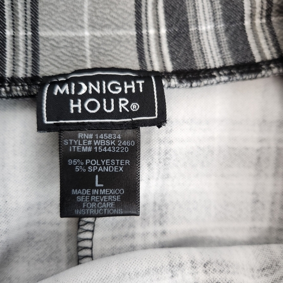 Hot Topic Midnight Hour Women's Plaid Stretchy Skirt Dark Academia Skater Size L - Picture 10 of 10